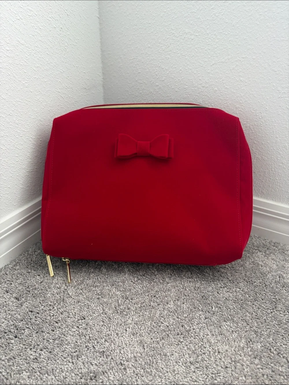 Estee Lauder Red Bow Makeup Pouch